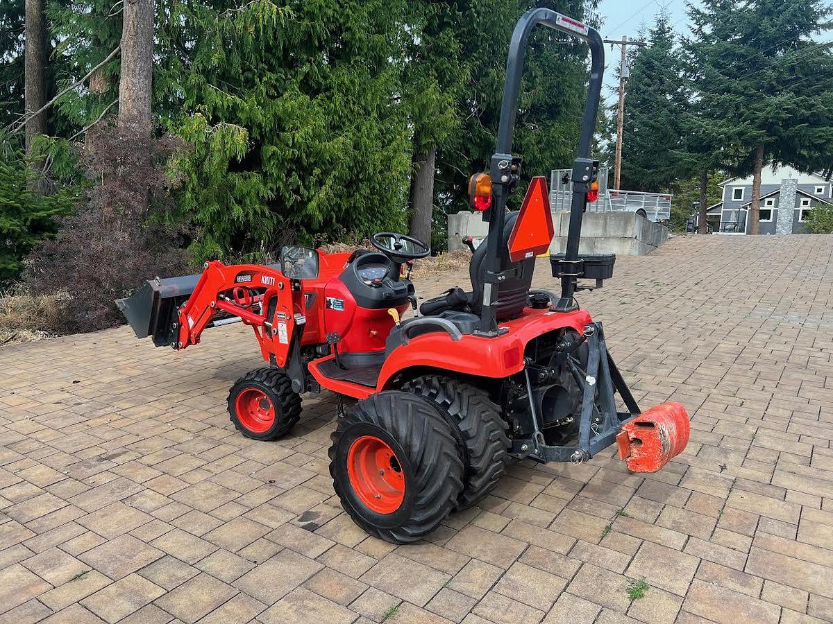Used 2020 Kioti SL2420 Tractor
