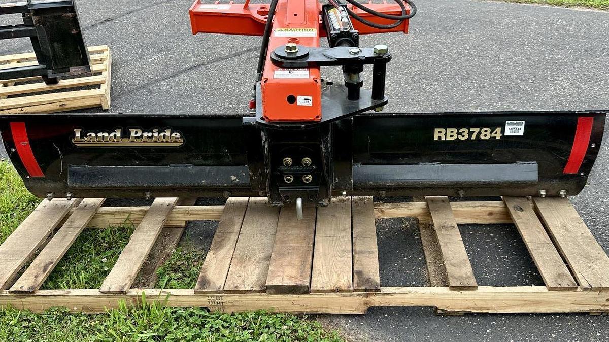 Used 2019 KUBOTA L6060HST Tractor