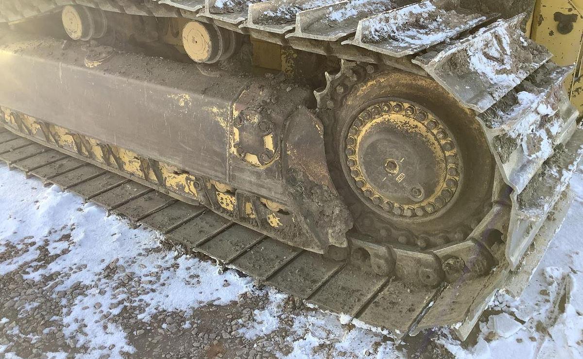 Used 2012 Komatsu D65PX-17