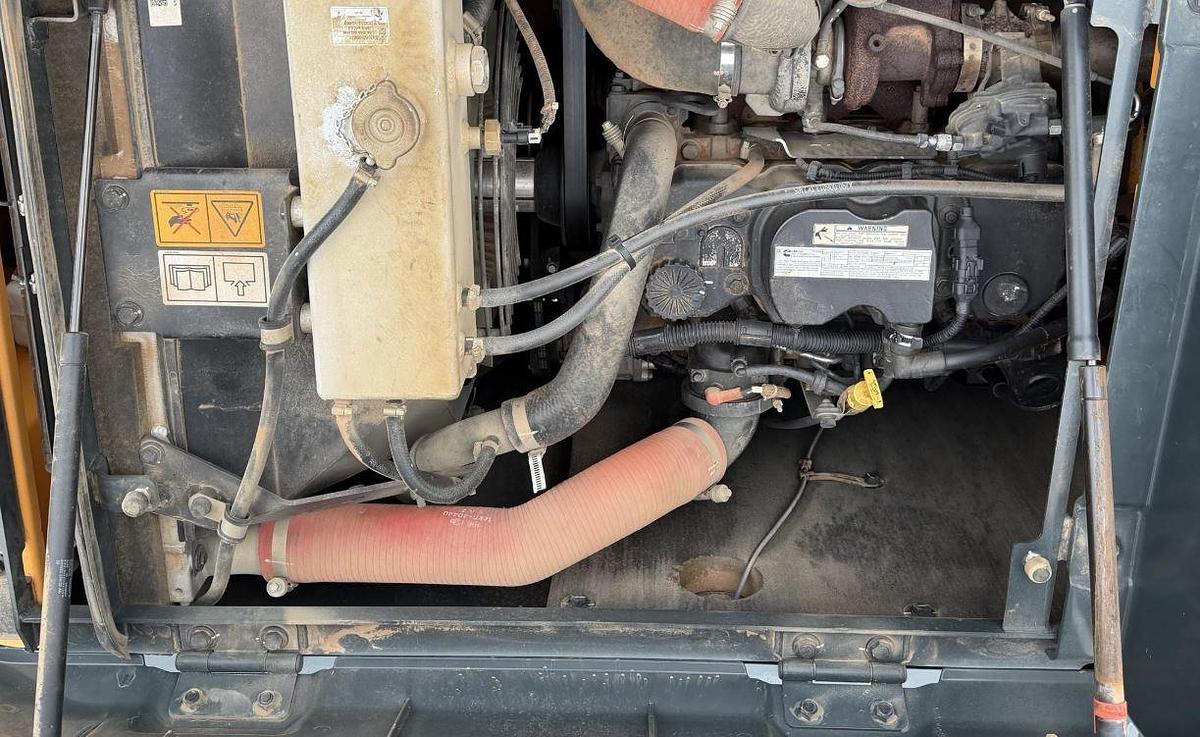 Used 2023 Hyundai HX160AL