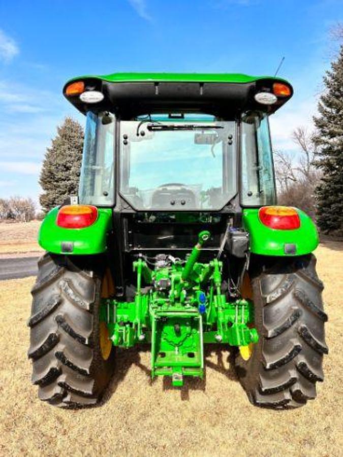 Used 2024 JOHN DEERE 5075E