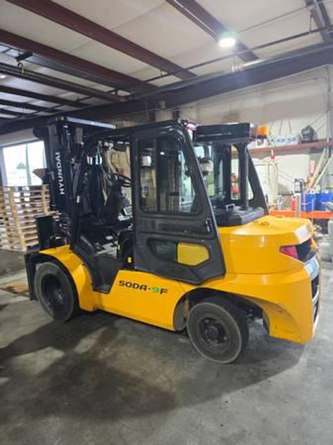 Used 2016 Hyundai 50DA-9F Forklift