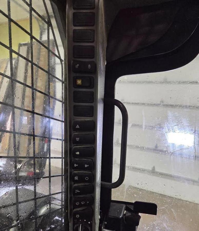 Used 2022 New Holland L334