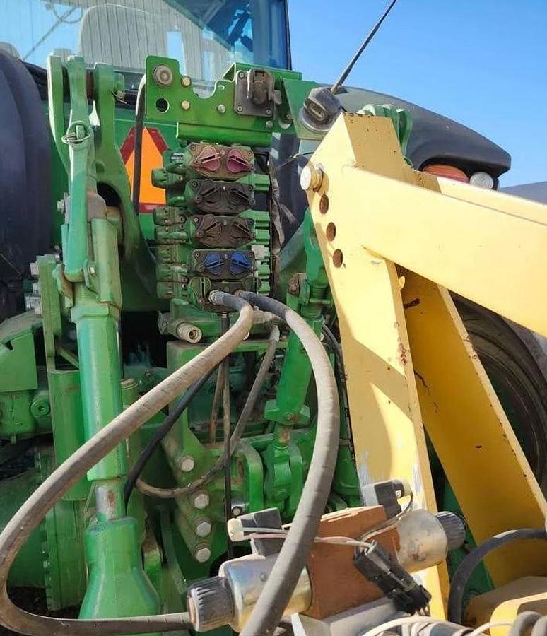 Used 2015 JOHN DEERE 9520RT Tractor