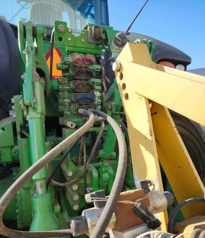 Used 2015 JOHN DEERE 9520RT Tractor