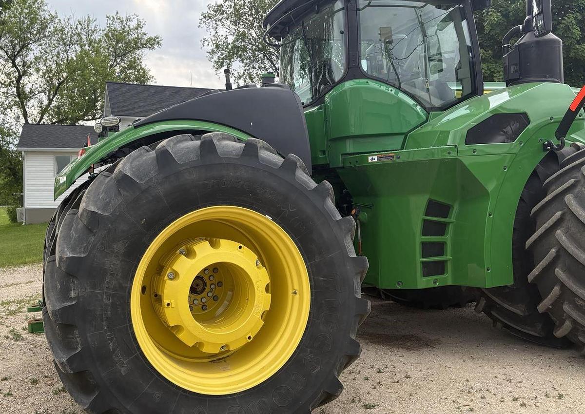 Used 2021 John Deere 9520R