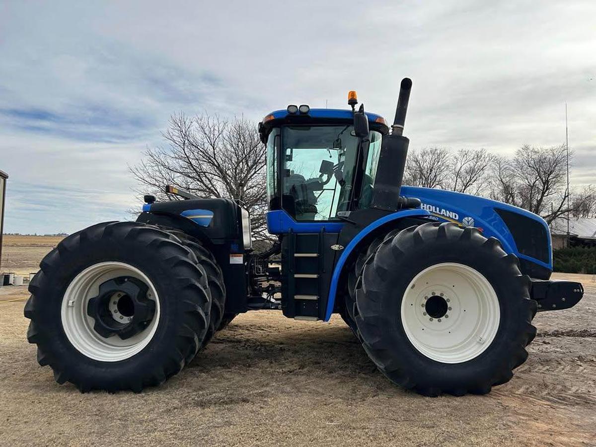 Used 2014 New Holland T9-560