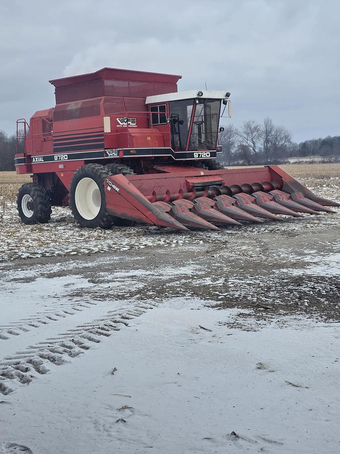 Used 1982 WHITE 9720 Combine