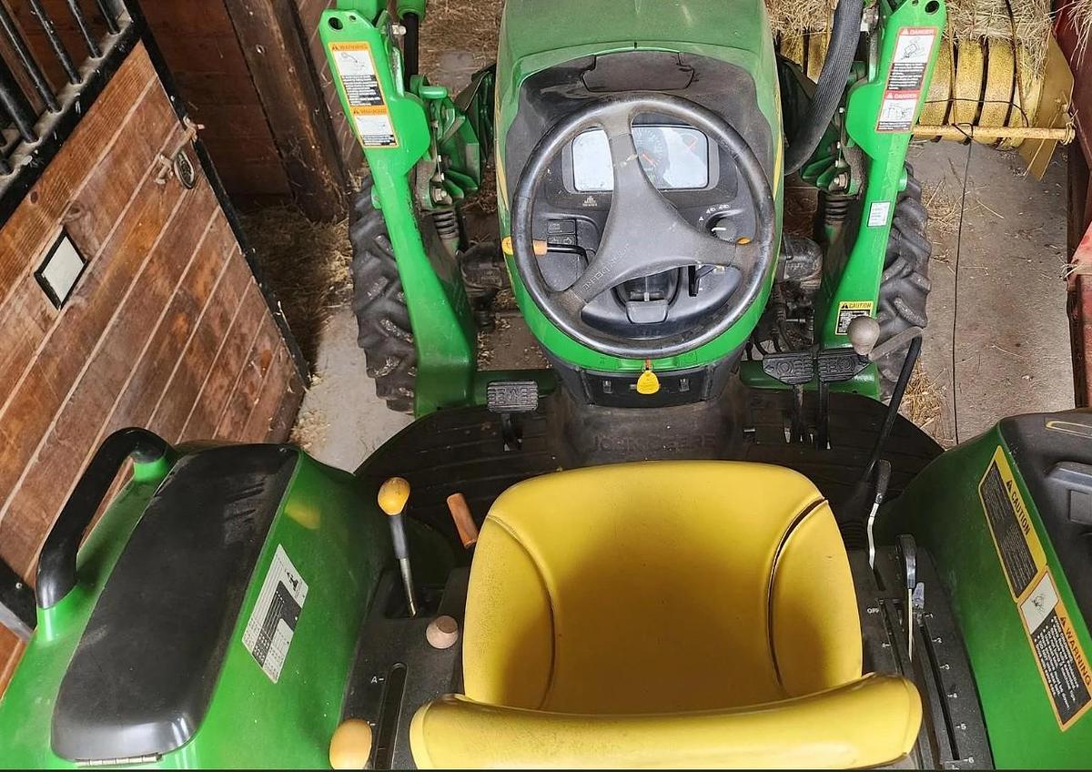 Used John Deere 4120