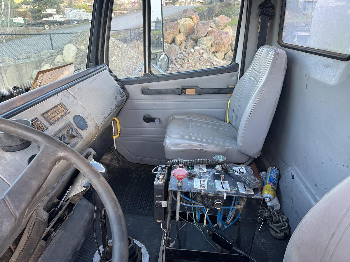 Used 1999 Freightliner Water Truck