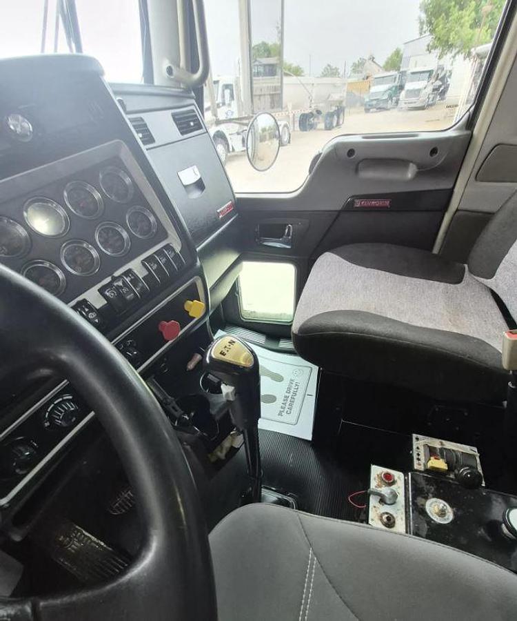 Used 2016 Kenworth T800 Dump Truck