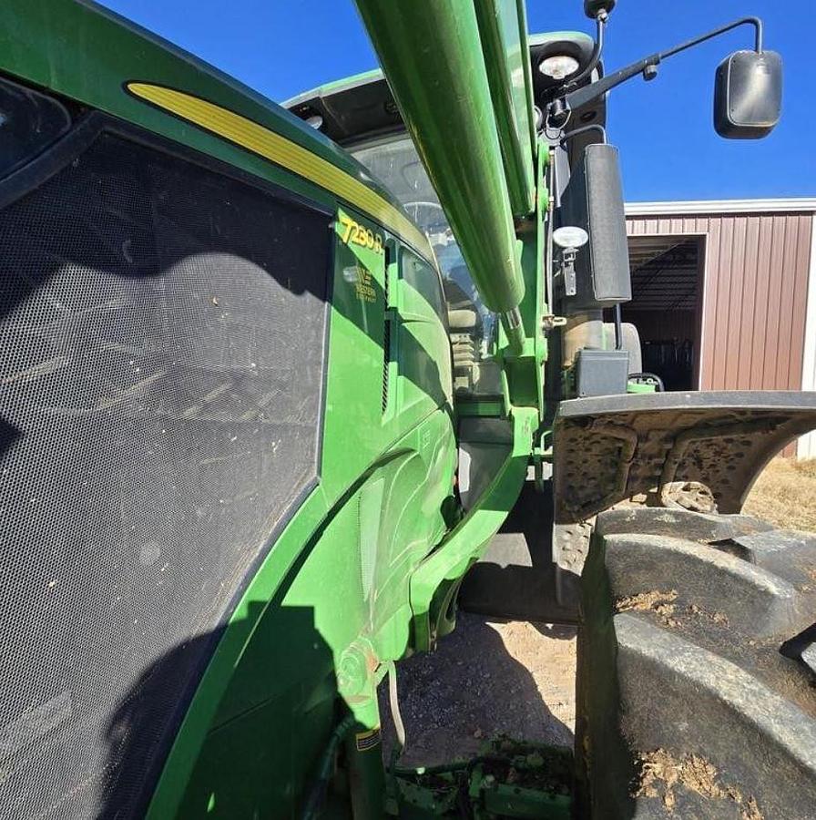 Used 2016 JOHN DEERE 7230R