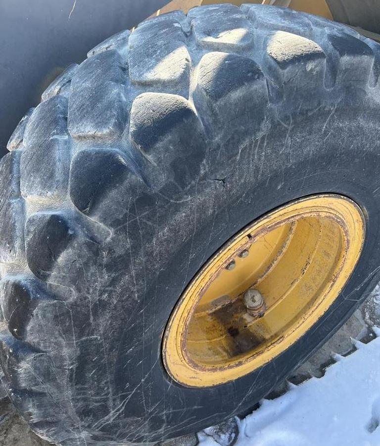 Used 2014 Deere 624K