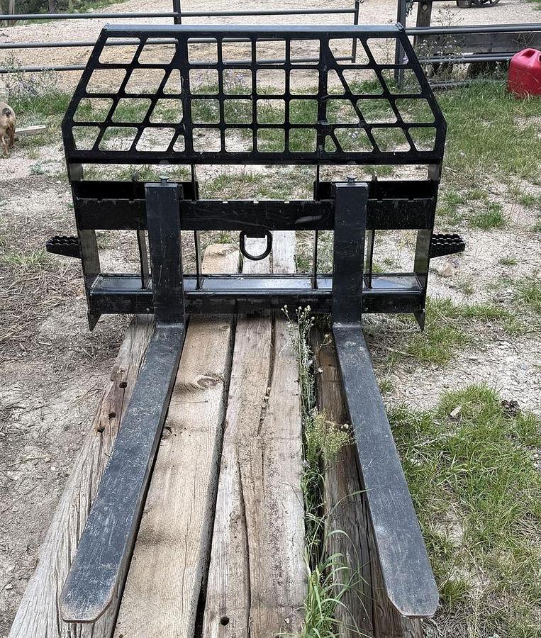 Used 2024 JOHN DEERE 4066M HEAVY DUTY Tractor