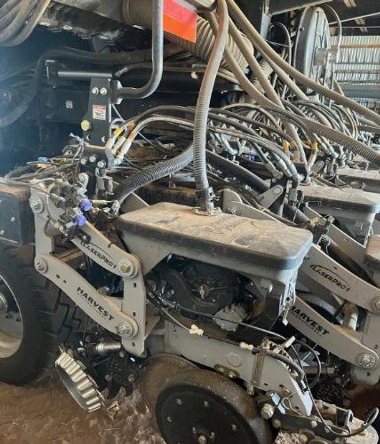 Used 2022 Harvest International PB4015FR