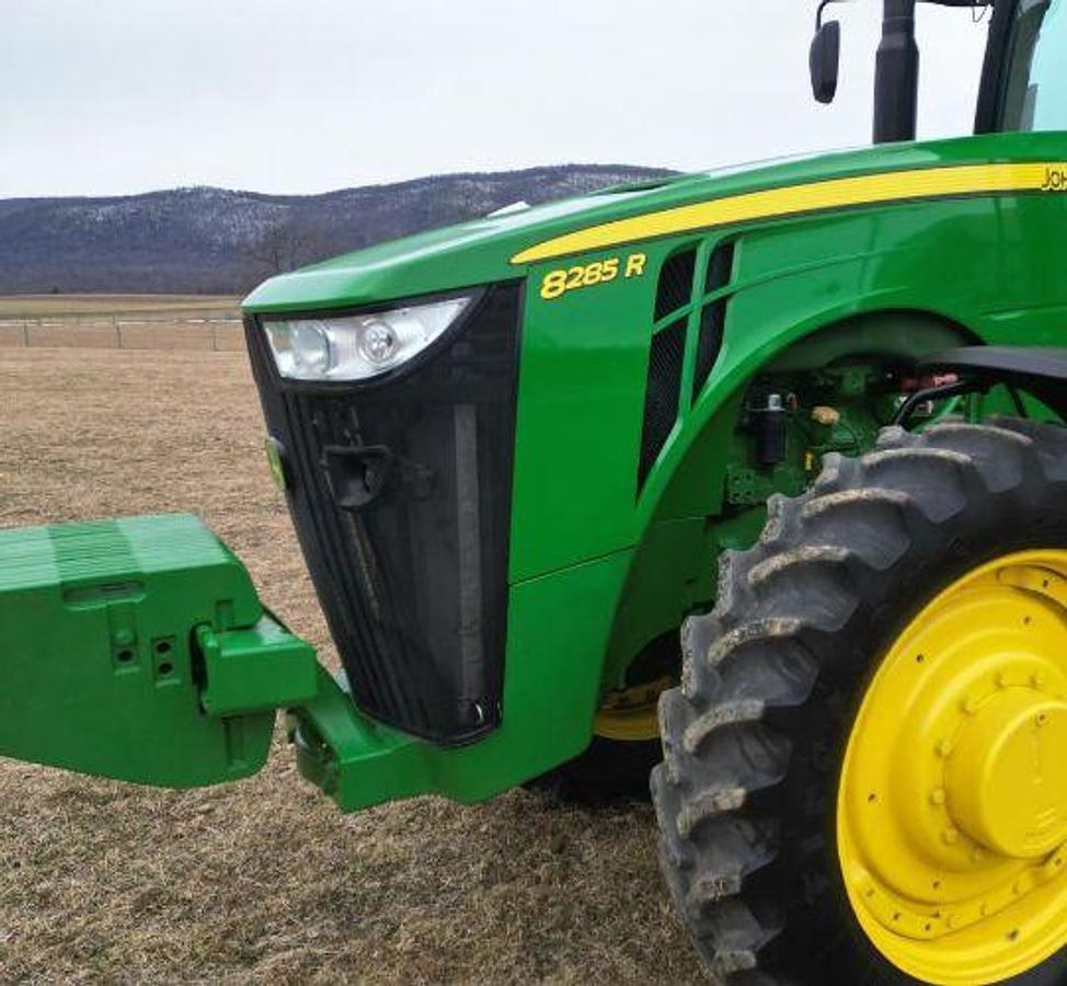 Used 2012 JOHN DEERE 8285R