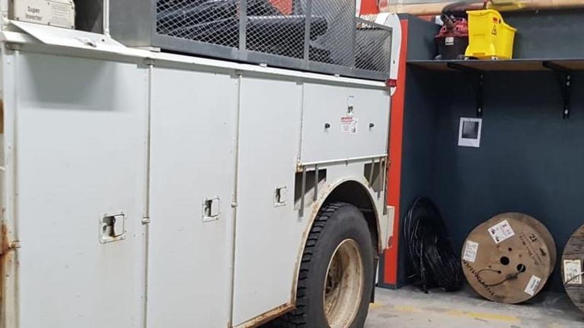 Used 2005 International DuraStar 4300 Terex High Ranger Cable Placer