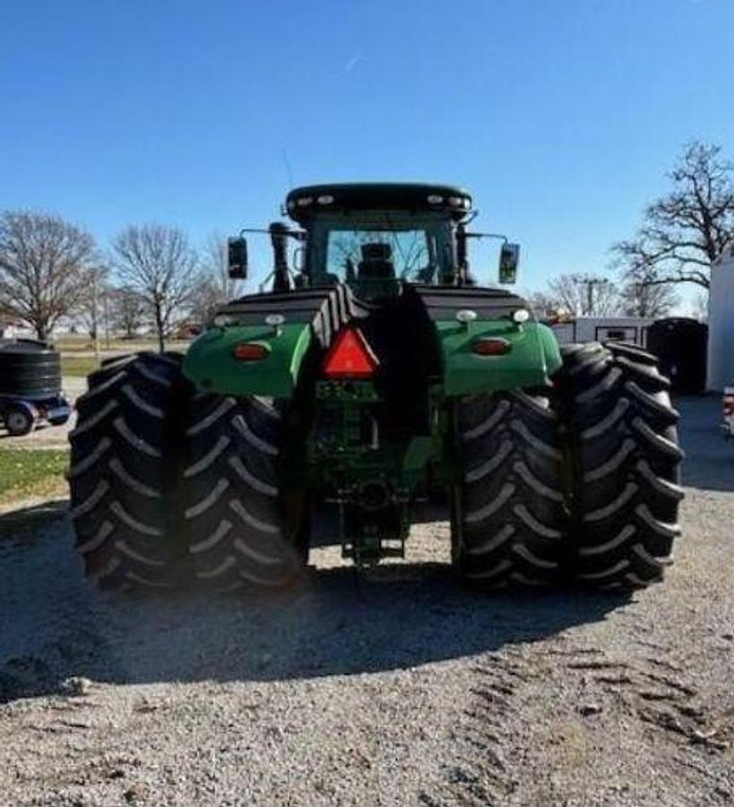 Used 2017 JOHN DEERE 9370R