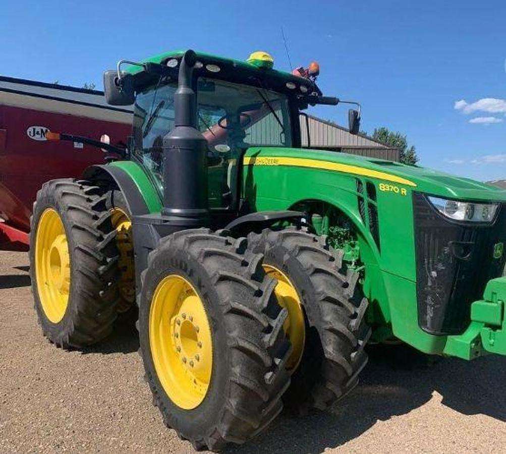 Used 2014 JOHN DEERE 8370R
