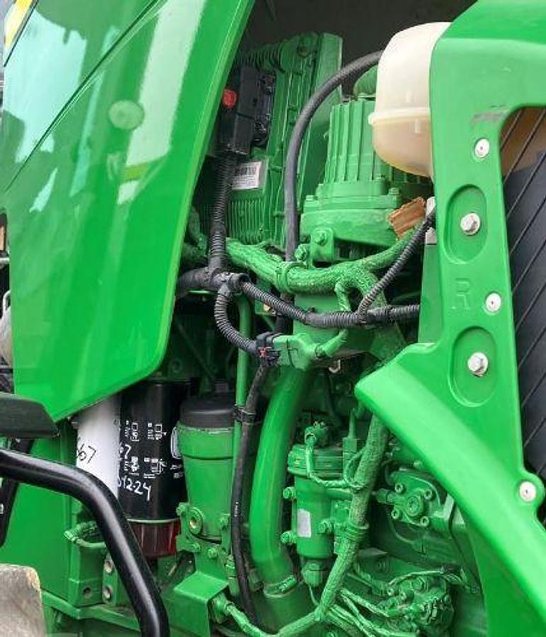 Used 2012 JOHN DEERE 8285R
