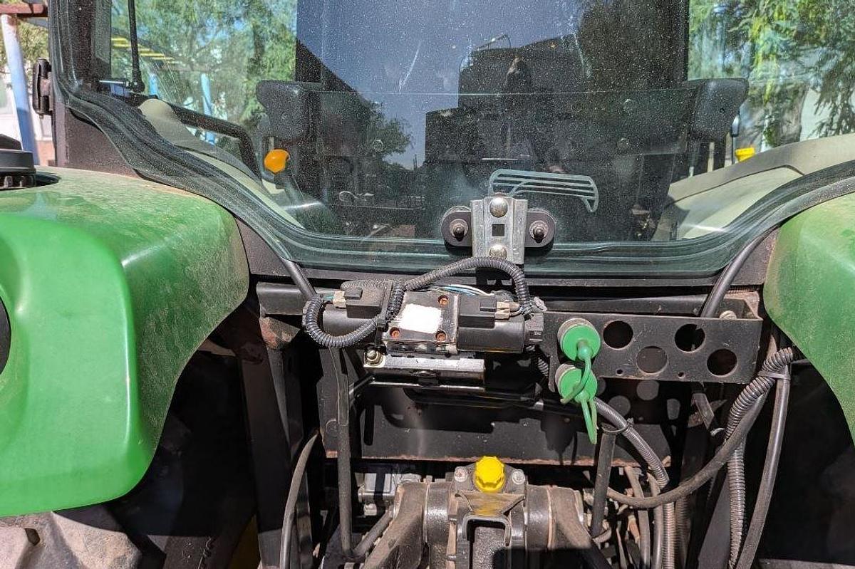 Used 2007 John Deere 3320 Tractor