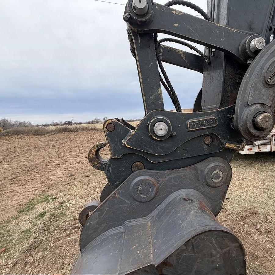 Used 2023 Hyundai HX160AL