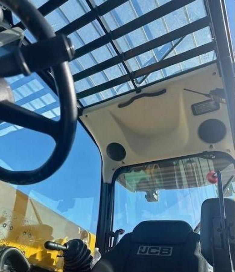 Used 2022 JCB 512 83R