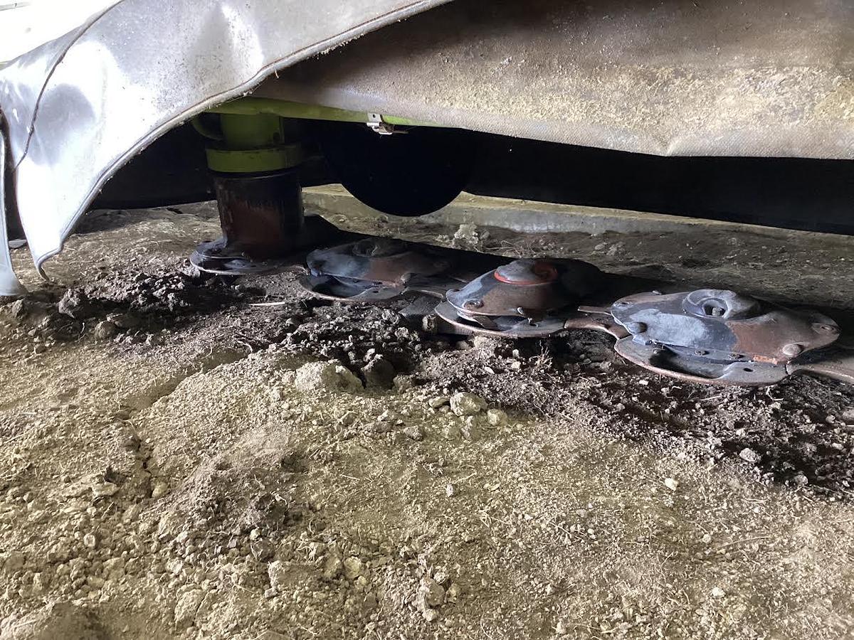 Used 2022 Claas 3600 F Disco and Claas Disco 1100 Trend Disc Mower