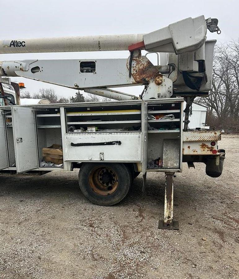 Used 2008 ALTEC AA755MH MOUNTED ON 2008 INTERNATIONAL DURASTAR 4300