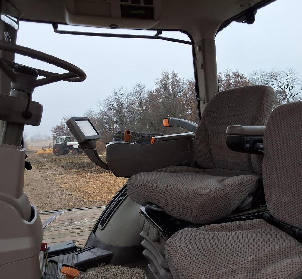 Used 2011 John Deere 7260R Tractor