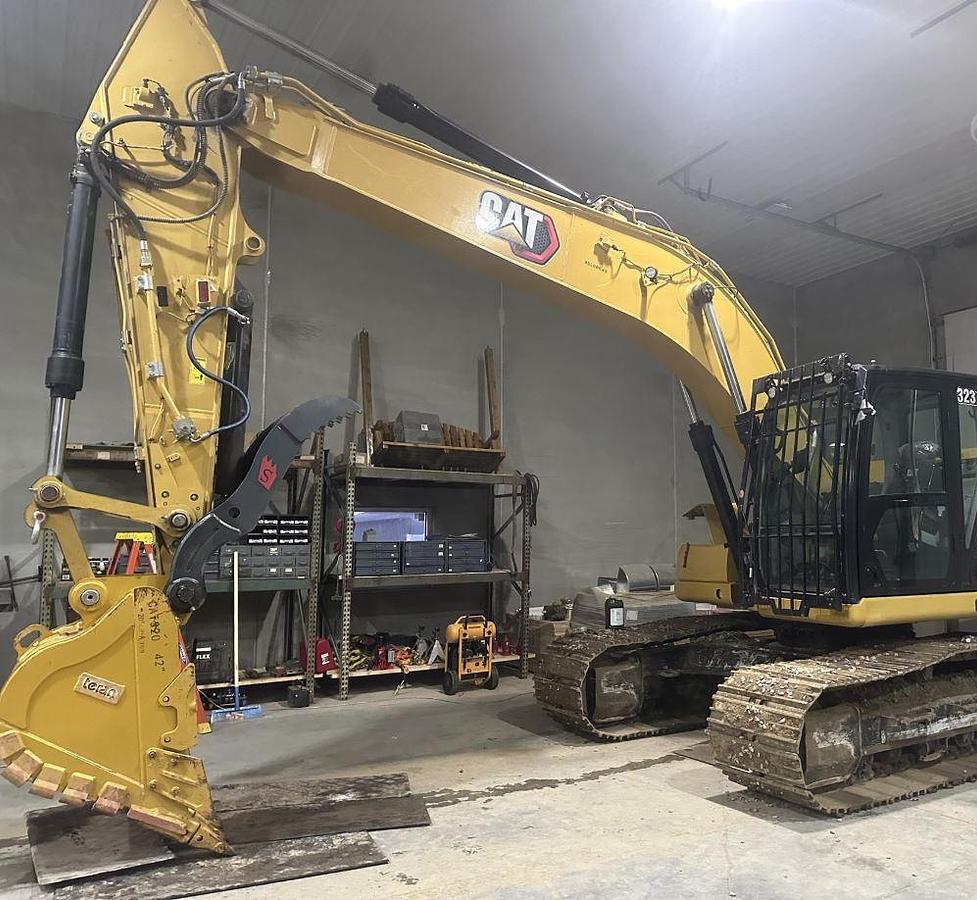 Used 2021 Caterpillar 323 Excavator
