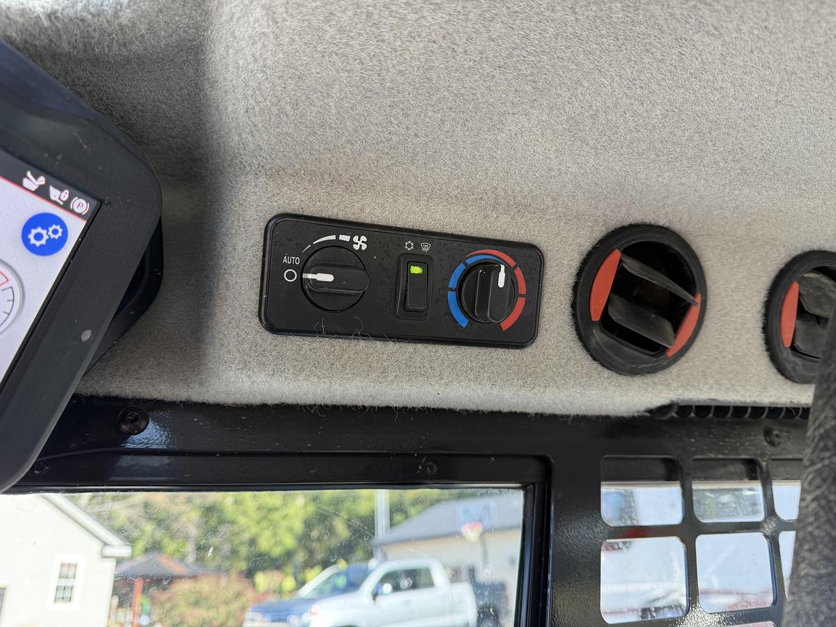 Used 2024 BOBCAT T86 Track Loader