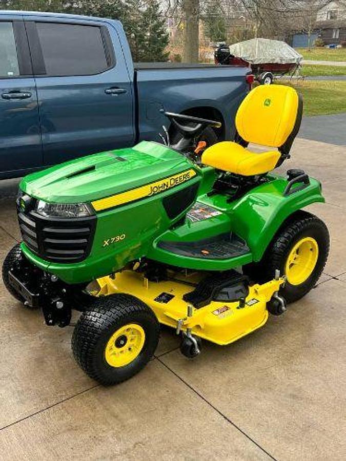 Used 2023 JOHN DEERE X730