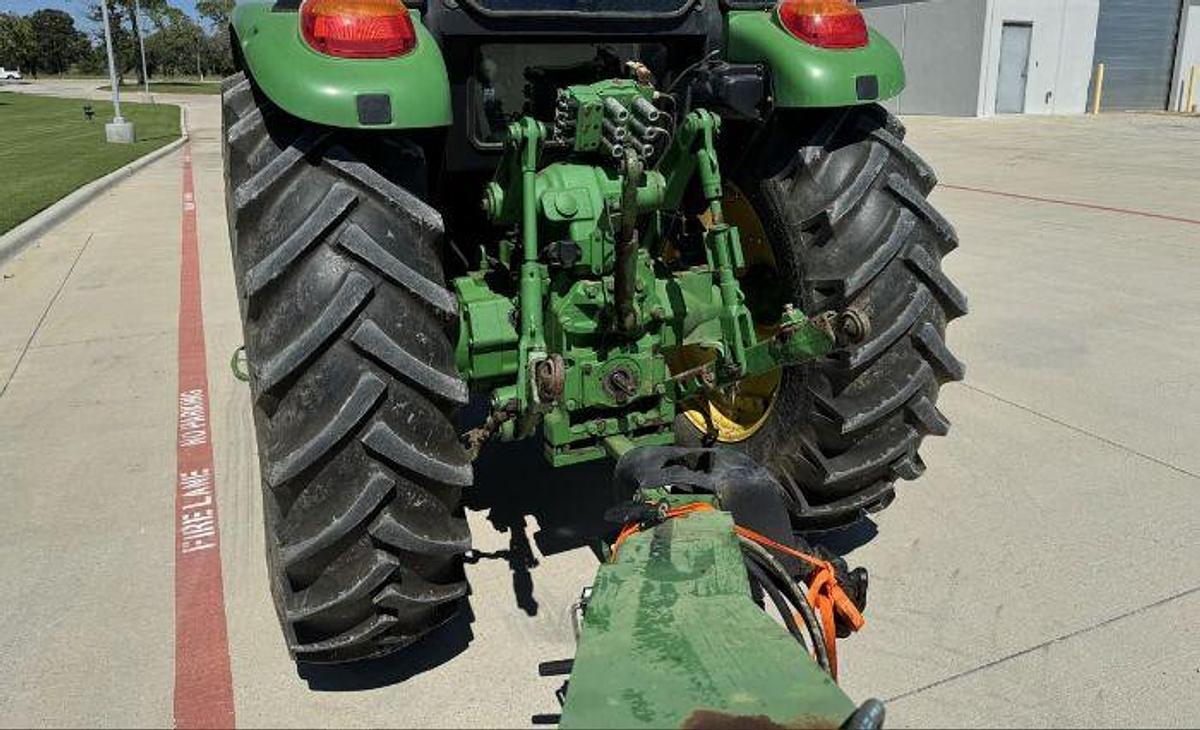 Used 2009 JOHN DEERE 6115D