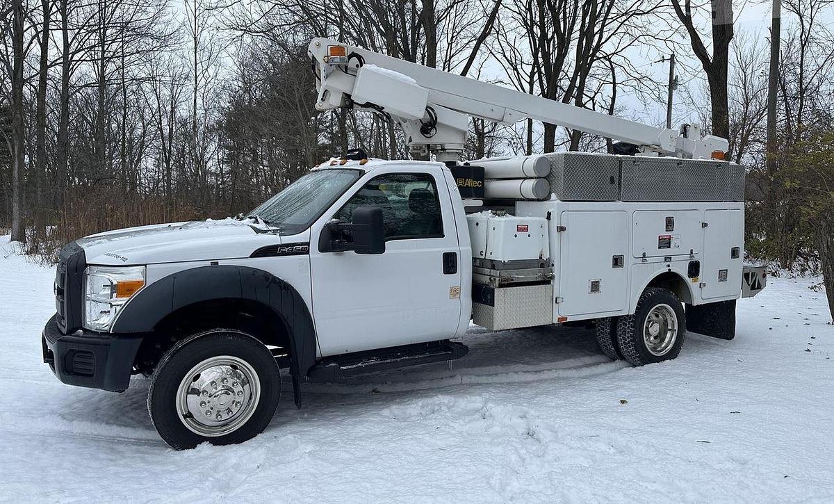 Used 2012 ALTEC AT200A MOUNTED ON 2012 FORD F450 SD