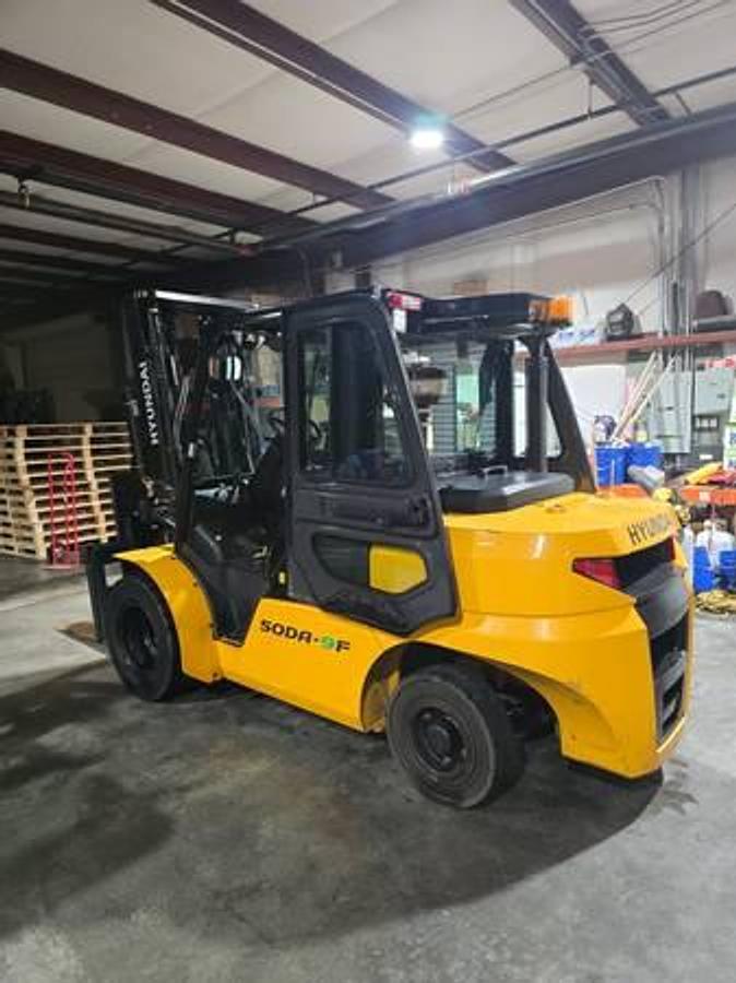 Used 2016 Hyundai 50DA-9F Forklift