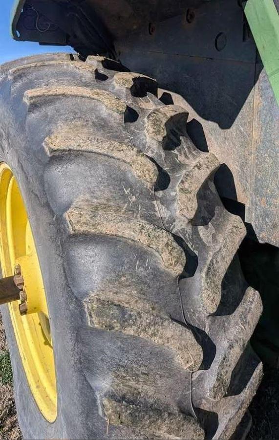 Used 1979 JOHN DEERE 4640