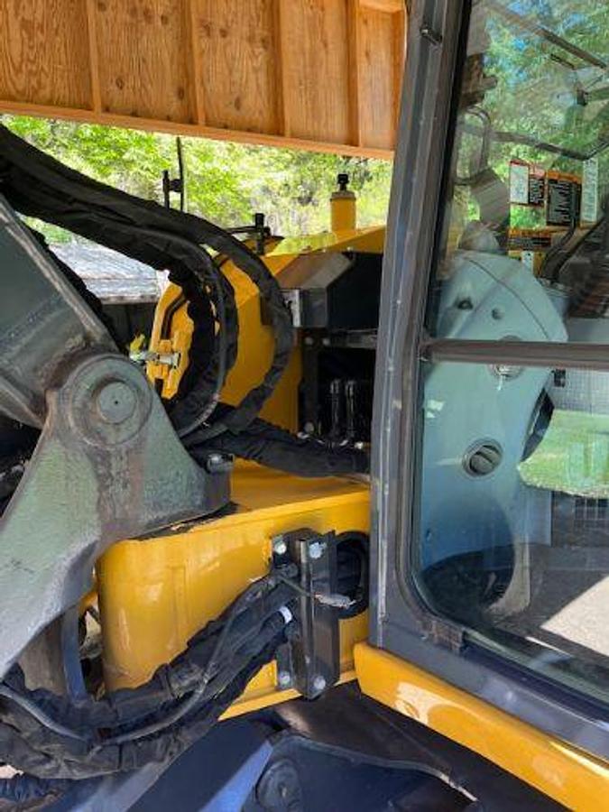 Used 2021 JOHN DEERE 85G