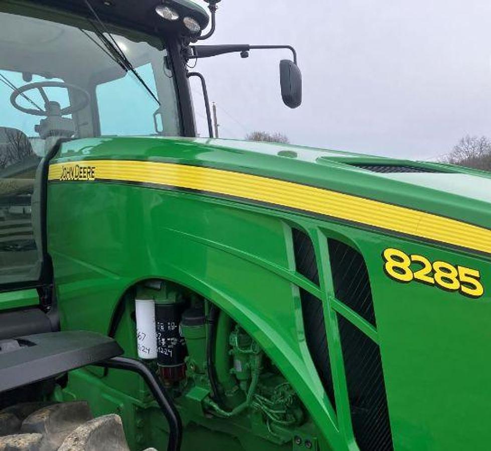Used 2012 JOHN DEERE 8285R