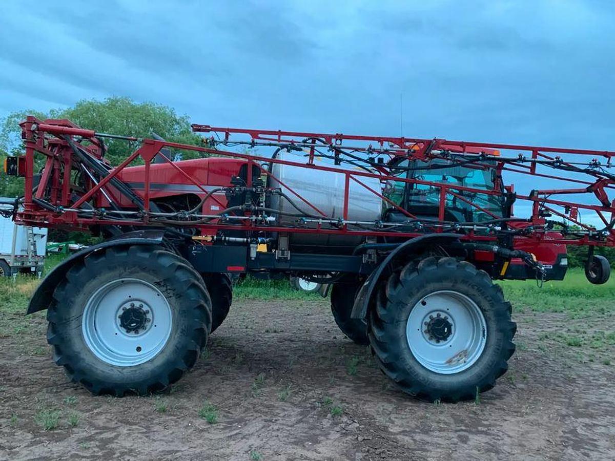 Used 2013 CIH SP3330 Sprayer