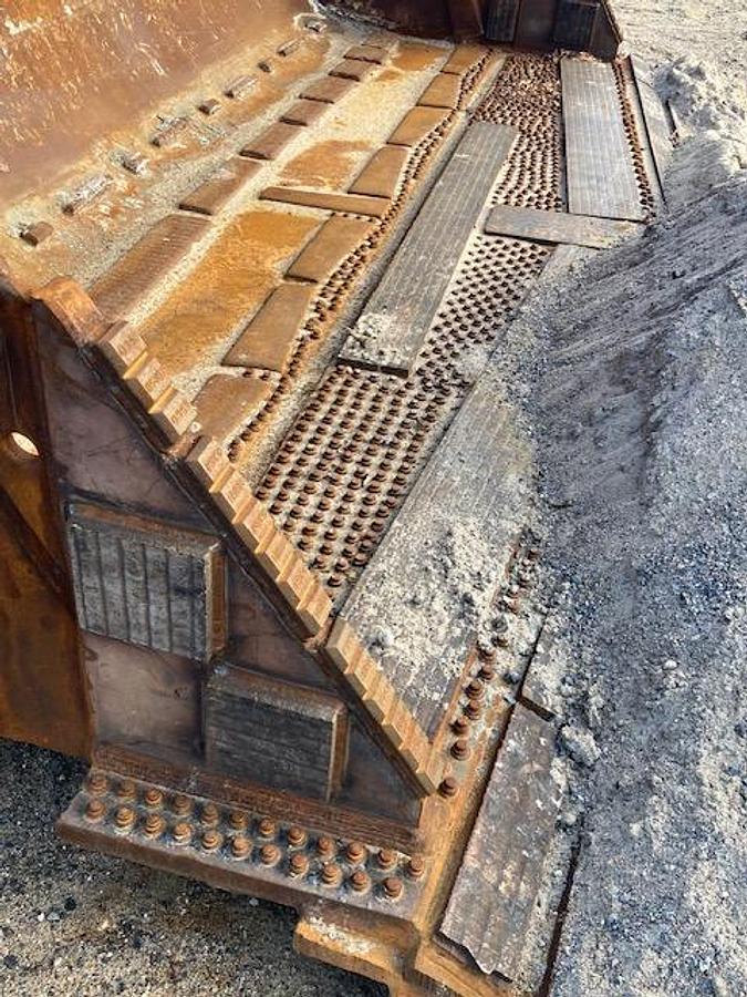 Used 2016 CATERPILLAR 988K