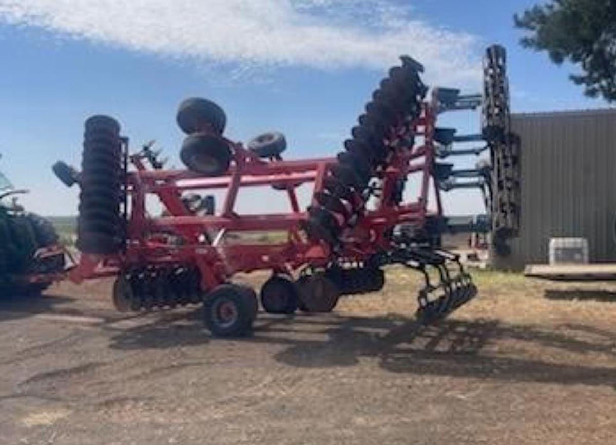 Used 2022 Kuhn Krause 8215-31W Tractor
