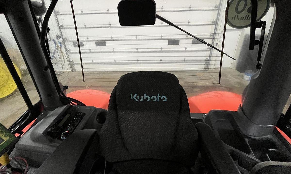 Used 2020 KUBOTA M7-152 Tractor