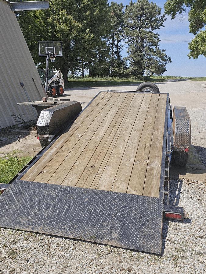 Used 2018 Bobcat S650 w/ Pj Tilt Trailer