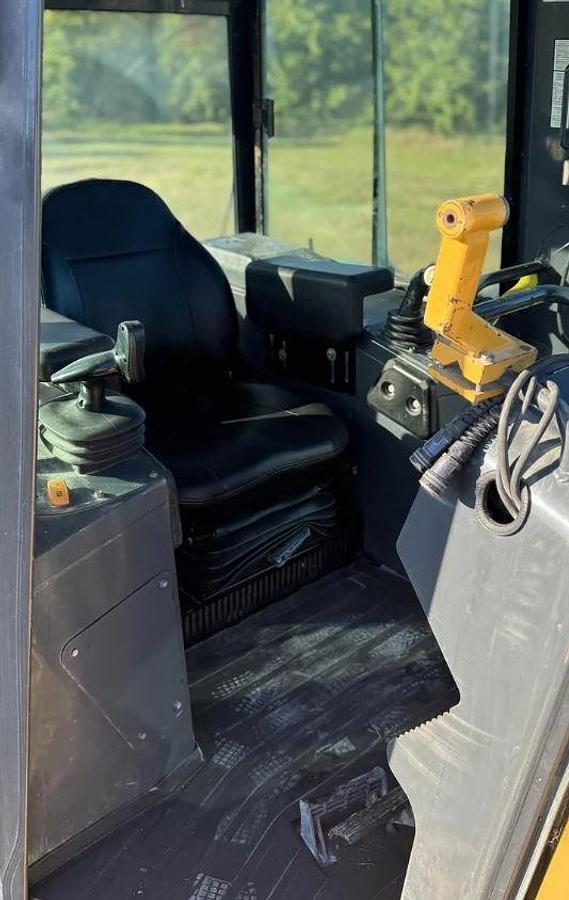 Used 2011 DEERE 700J LGP Crawler Dozer