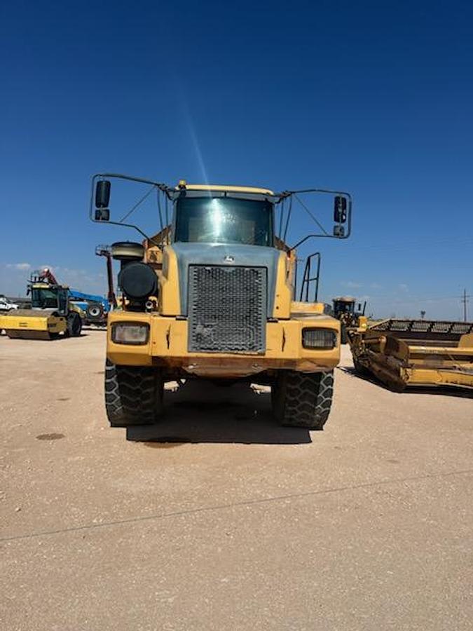 Used 2006 John Deere 400D Articulated Dump Truck
