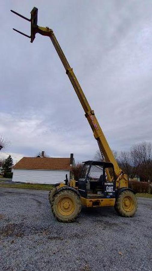 Used 2002 CATERPILLAR TH63