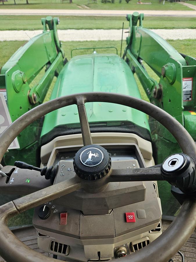 Used 2011 John Deere 7130 Tractor