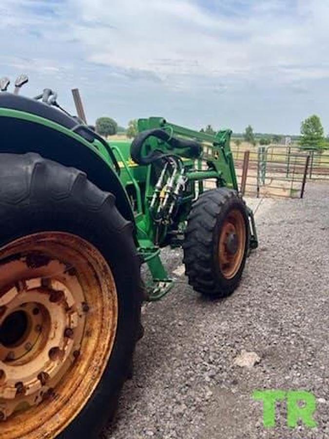 Used 2012 John Deere 5520 Tractor