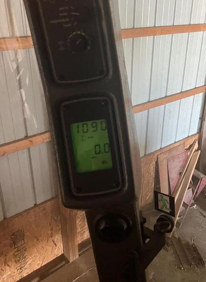 Used 2008 GLEANER R65 Combine